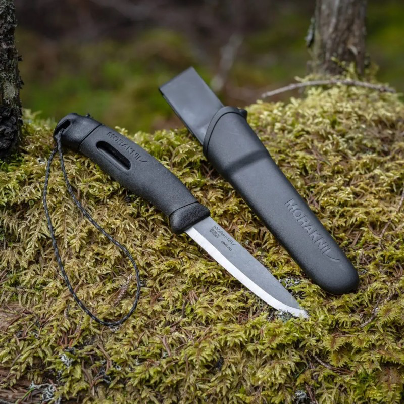 morakniv-companion-spark-stainless-steel-noir-2.webp