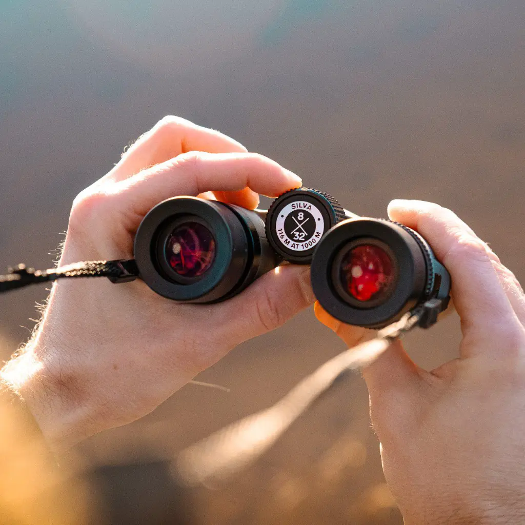 Binoculars_Expert_8x32_38509_detail_3.webp